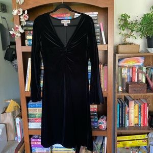 VTG black velvet witchy dress